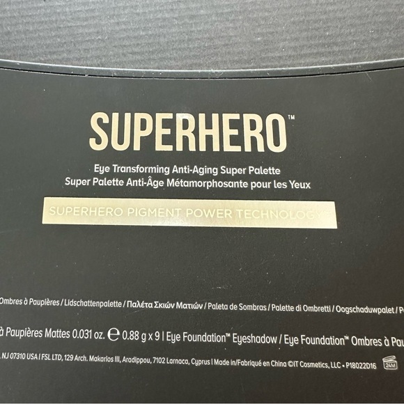 NWT IT Cosmetics Superhero Anti Aging Makeup super Palette New - Picture 4 of 4